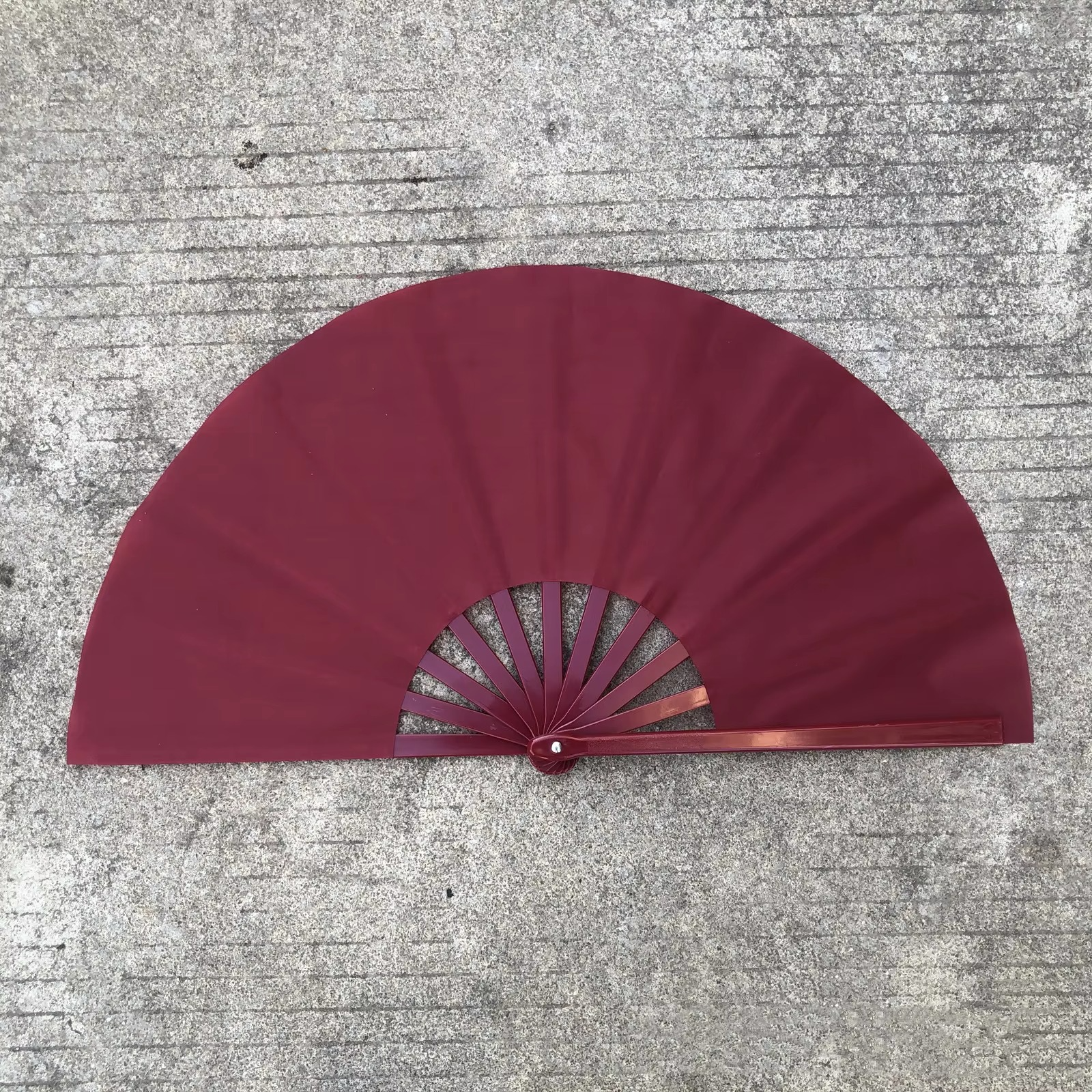 Quạt thổi phồng màu trơn 13 inch in logo tùy chỉnh mới