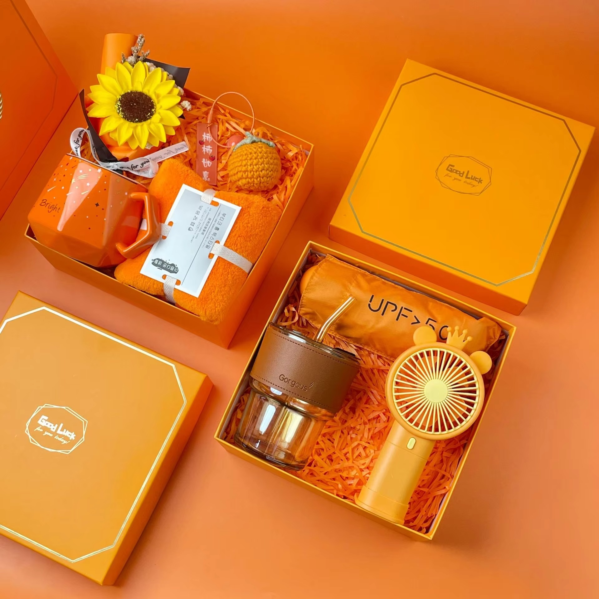 Bộ quà tặng tùy chọn sản phẩm và  in logo theo yêu cầu