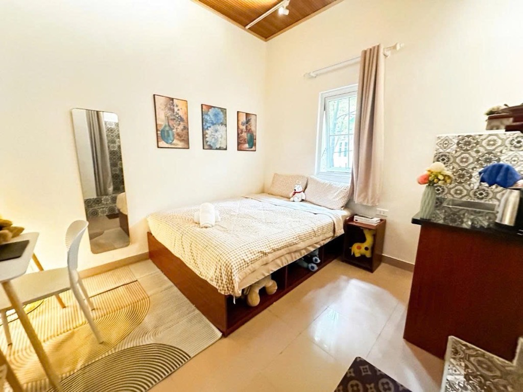 NHÀ 3 TẦNG NGÕ PHỐ THỢ NHUÔM, ĐANG KINH DOANH HOMESTAY, GIÁ 10TỶ