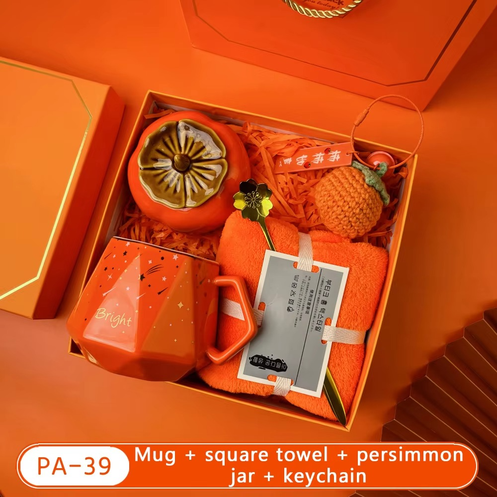 Bộ quà tặng doanh nghiệp màu cam rực rỡ nhiều option để lựa chọn