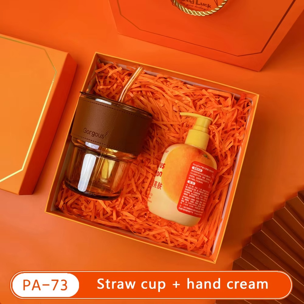 Bộ quà tặng doanh nghiệp màu cam rực rỡ nhiều option để lựa chọn