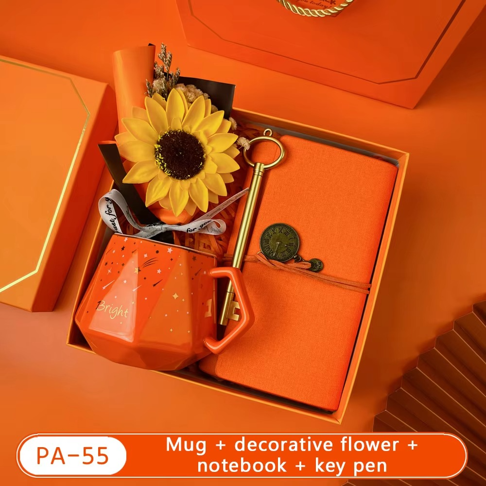 Bộ quà tặng doanh nghiệp màu cam rực rỡ nhiều option để lựa chọn