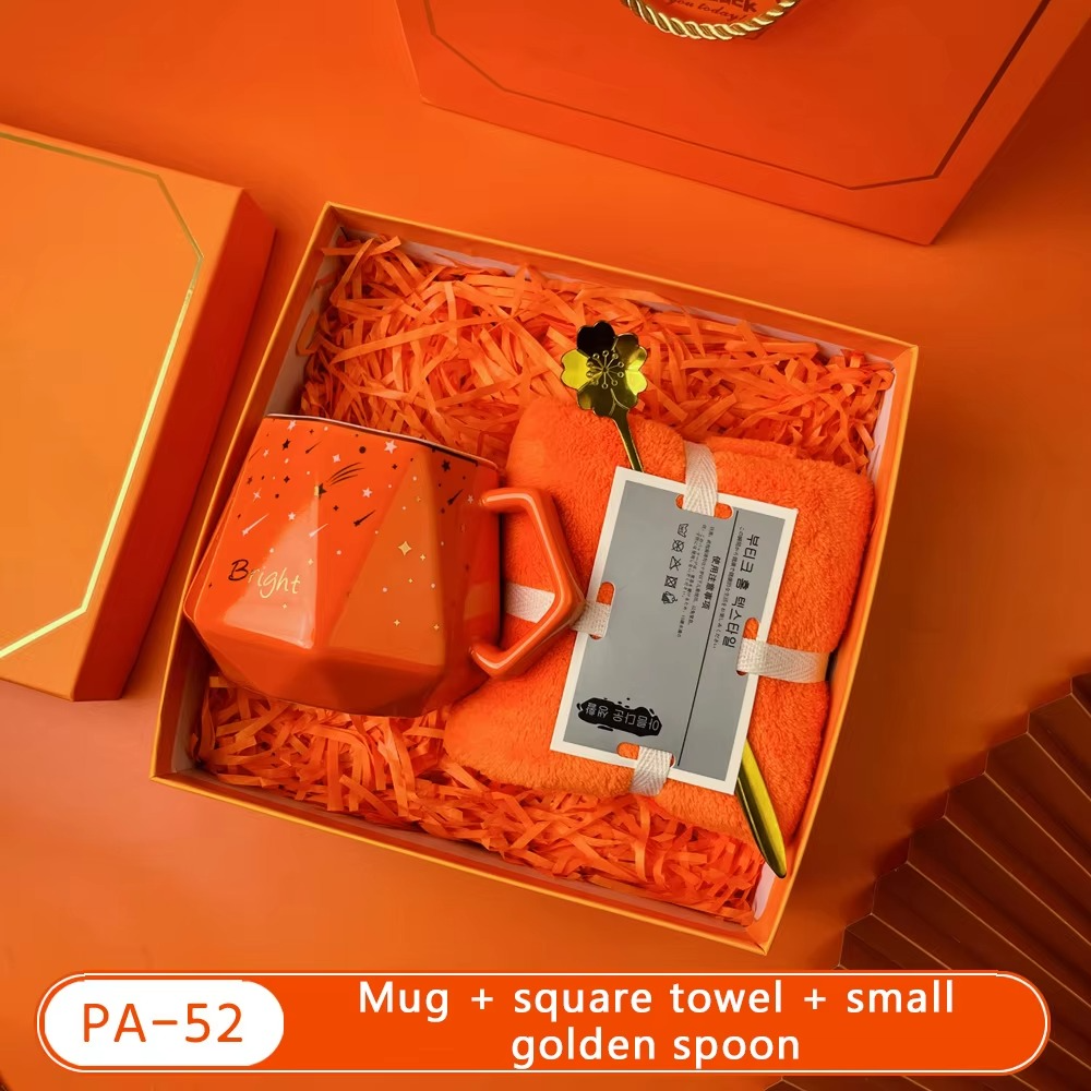 Bộ quà tặng doanh nghiệp màu cam rực rỡ nhiều option để lựa chọn